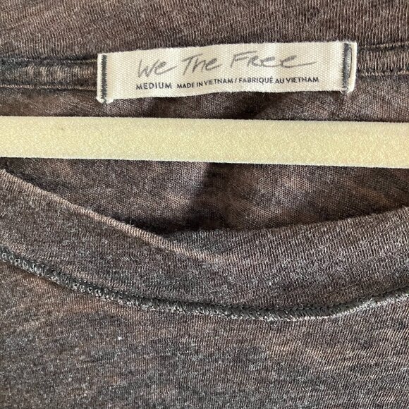 We the Free Oversized Gray/Brown Tee Shirt Size Medium Stretchy Comfy Boho - Picture 2 of 13